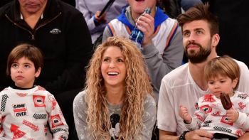 Gerard Piqué and Shakira enjoying at Waldorf Astoria Maldives