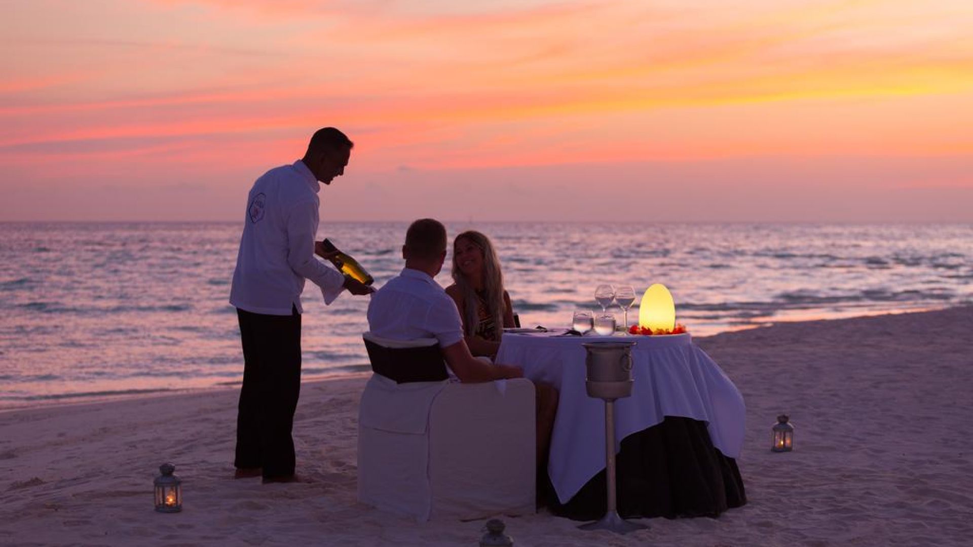 Romantic beach dinner