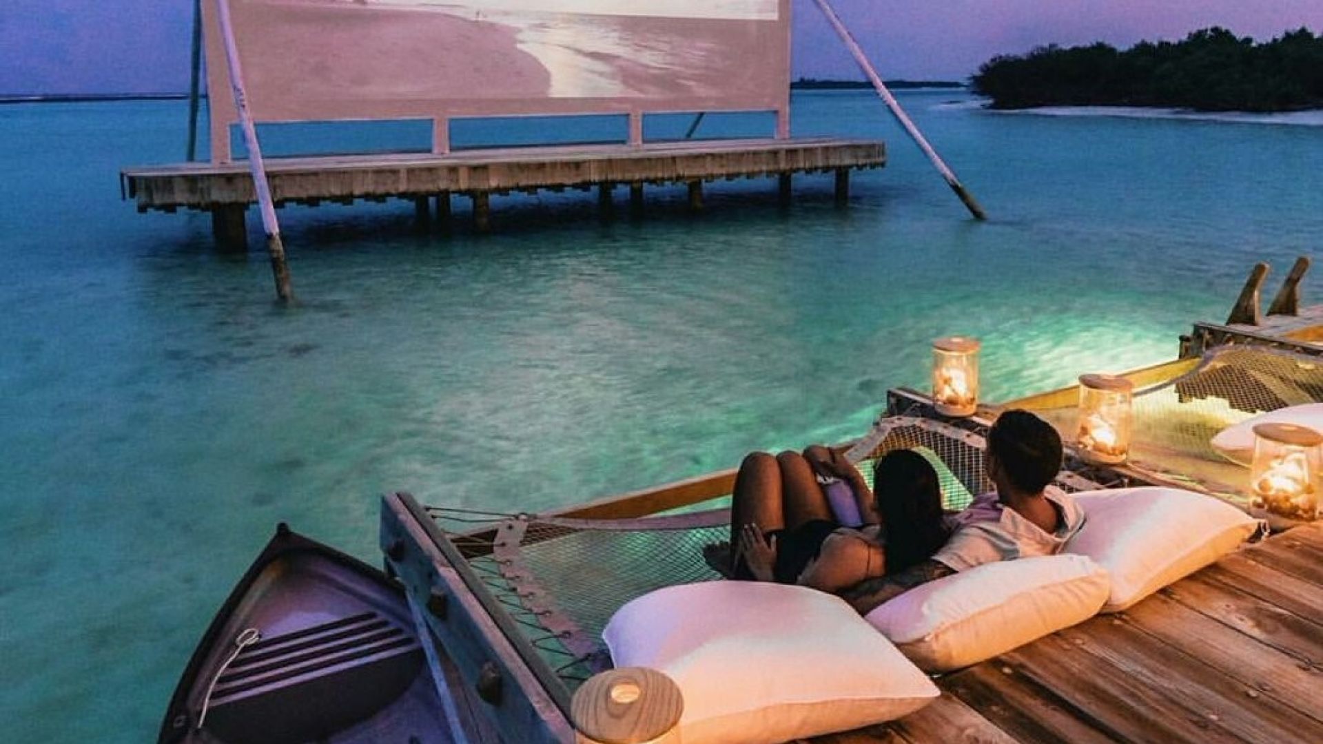 The Ultimate Open Air Theatre - Baros Maldives