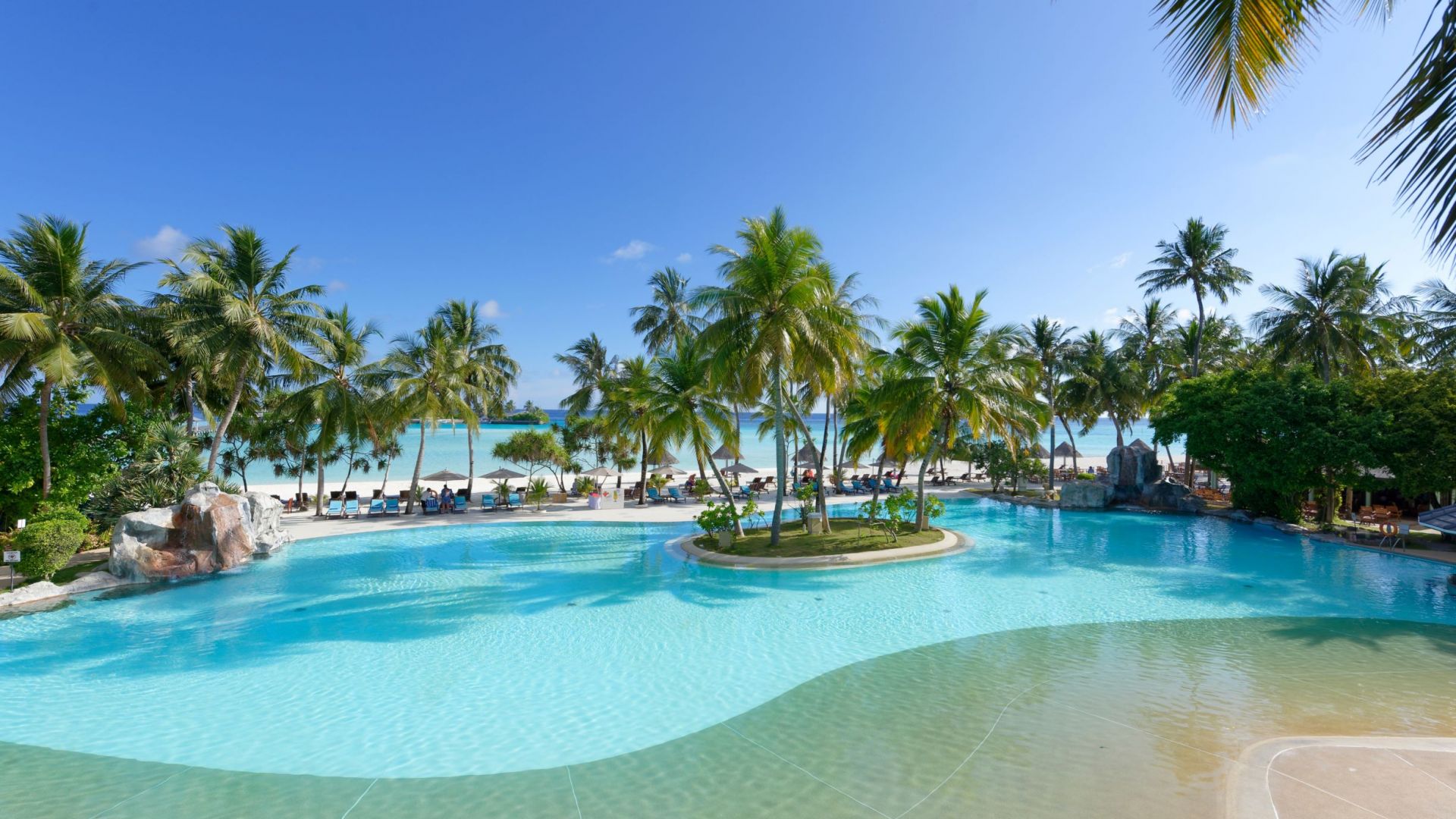 Villa Park Sun Island
