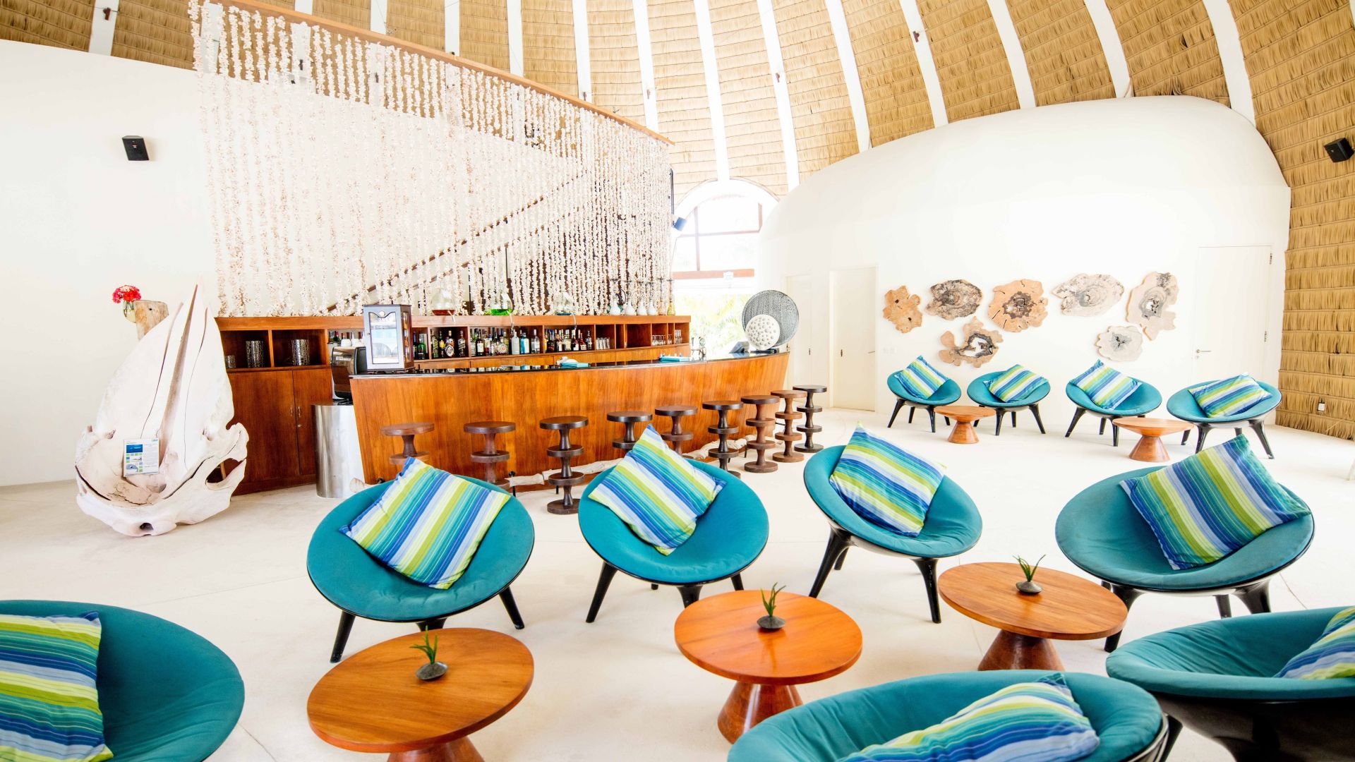 Holiday Inn Resort Kandooma Maldives