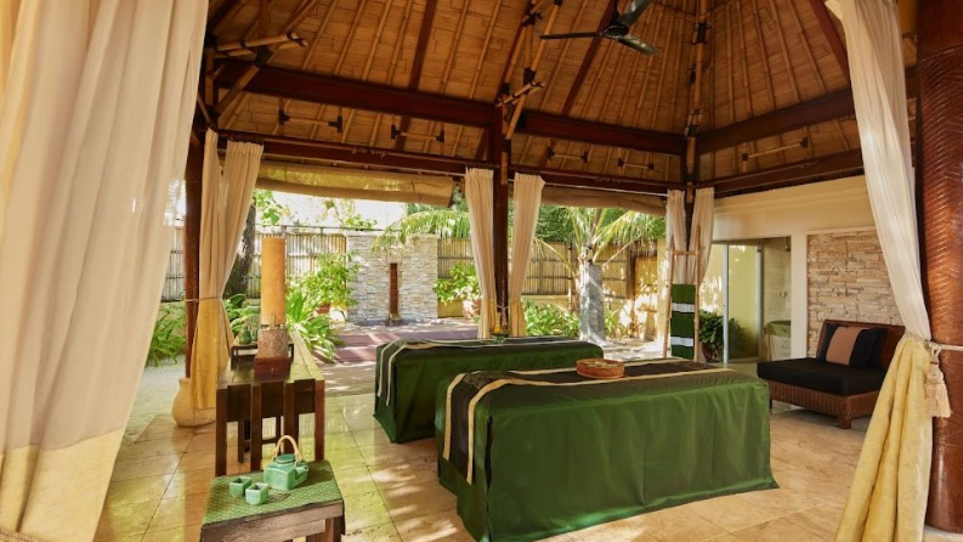 Banyantree Vabbinfaru