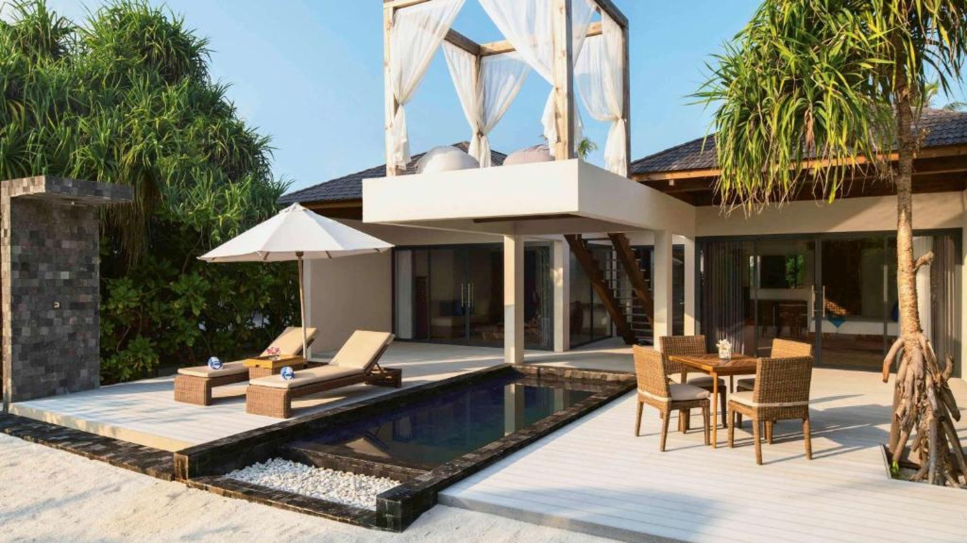 Mӧvenpick Resort Kuredhivaru Maldives