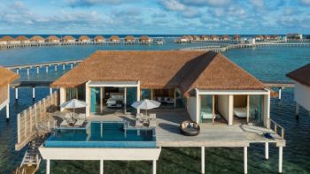 プール付き3ベッドルームファミリービーチヴィラ