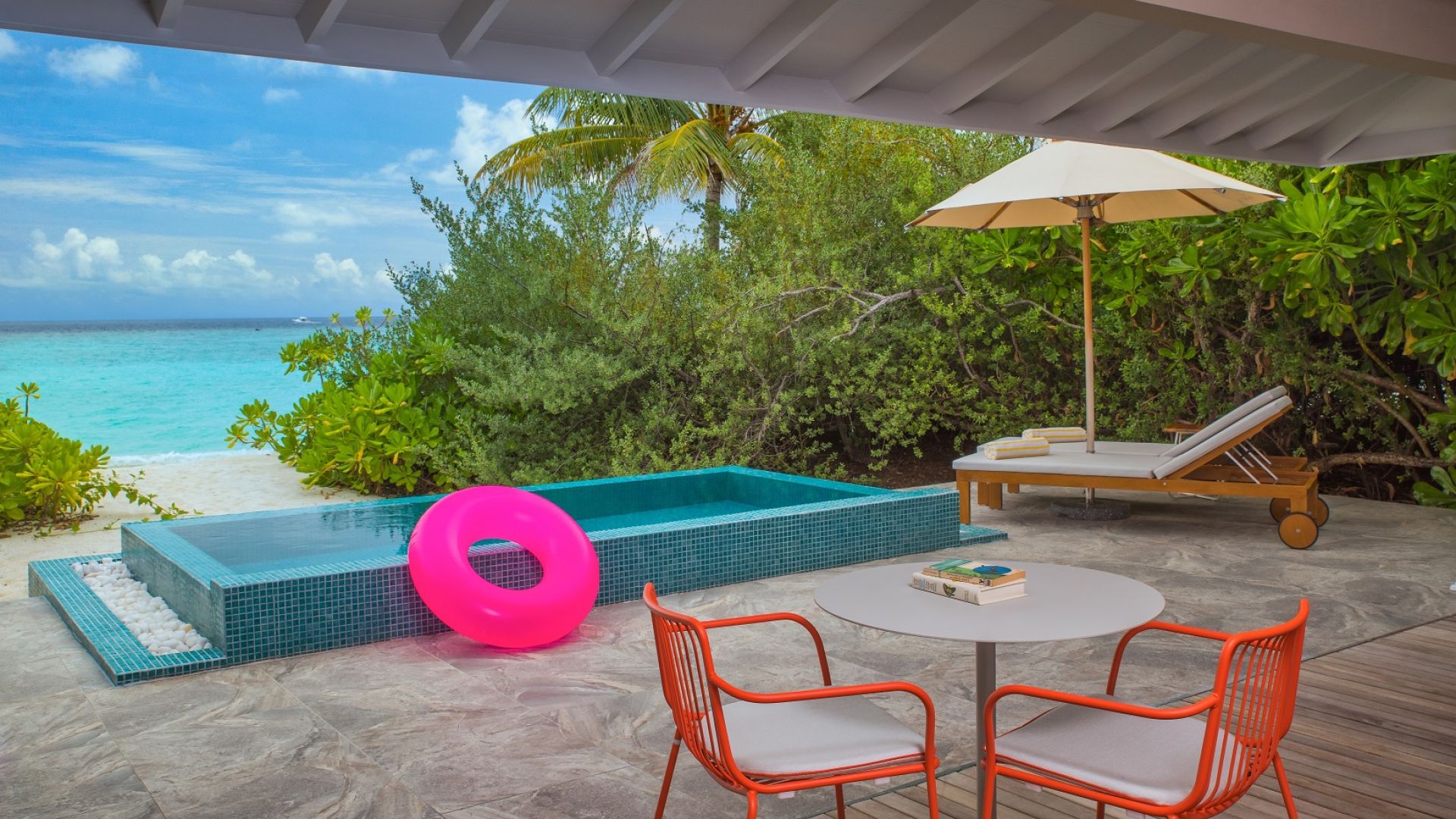 The Standard, Huruvalhi Maldives
