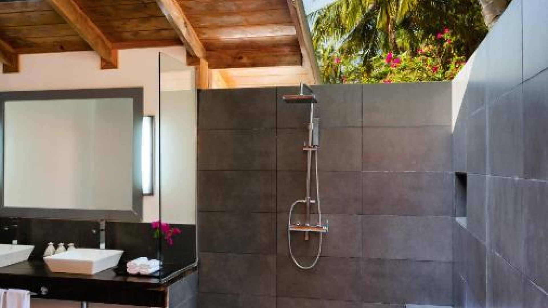 ミール アイランド リゾート