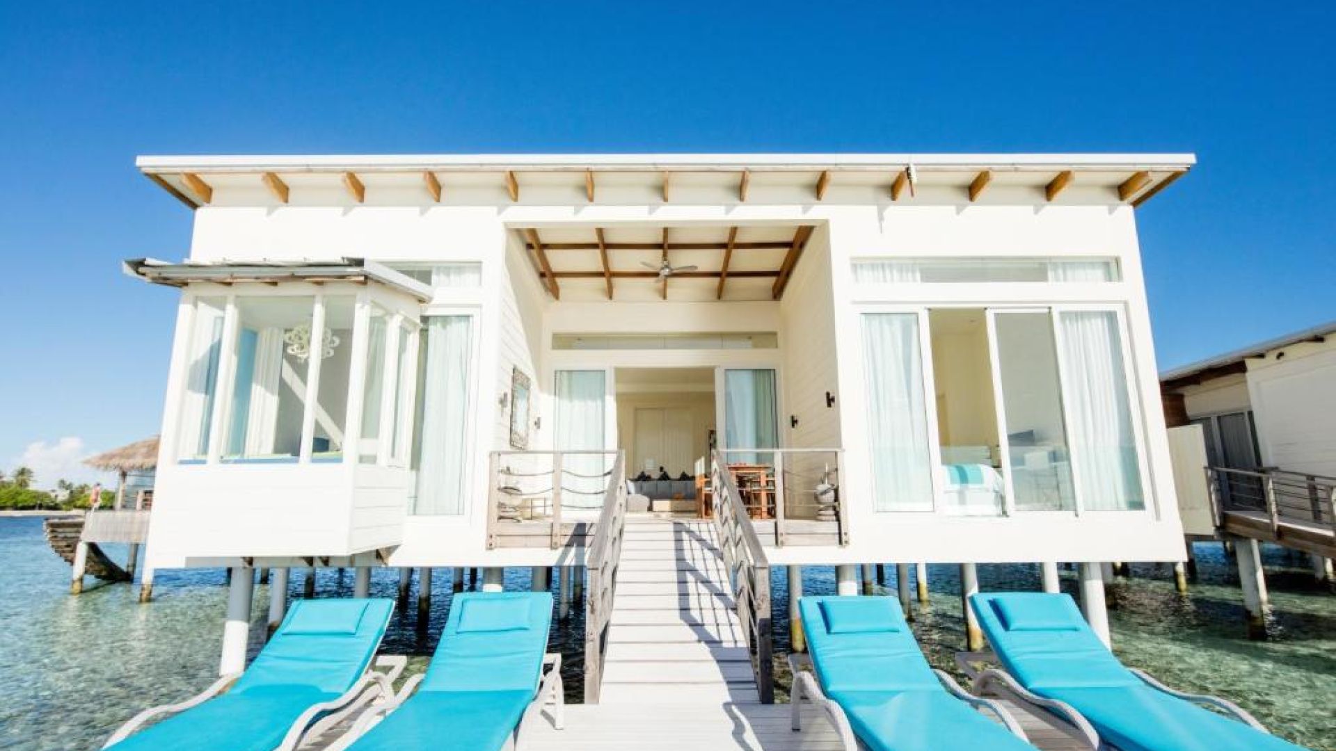 Holiday Inn Resort Kandooma Maldives