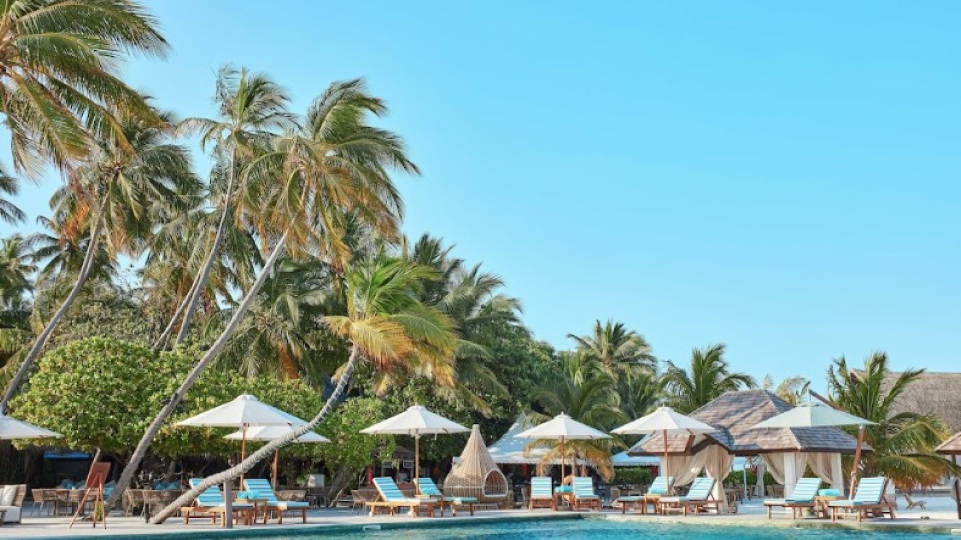 Ангсана Велавару