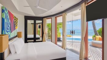 Beachfront Infinity Pool Villa