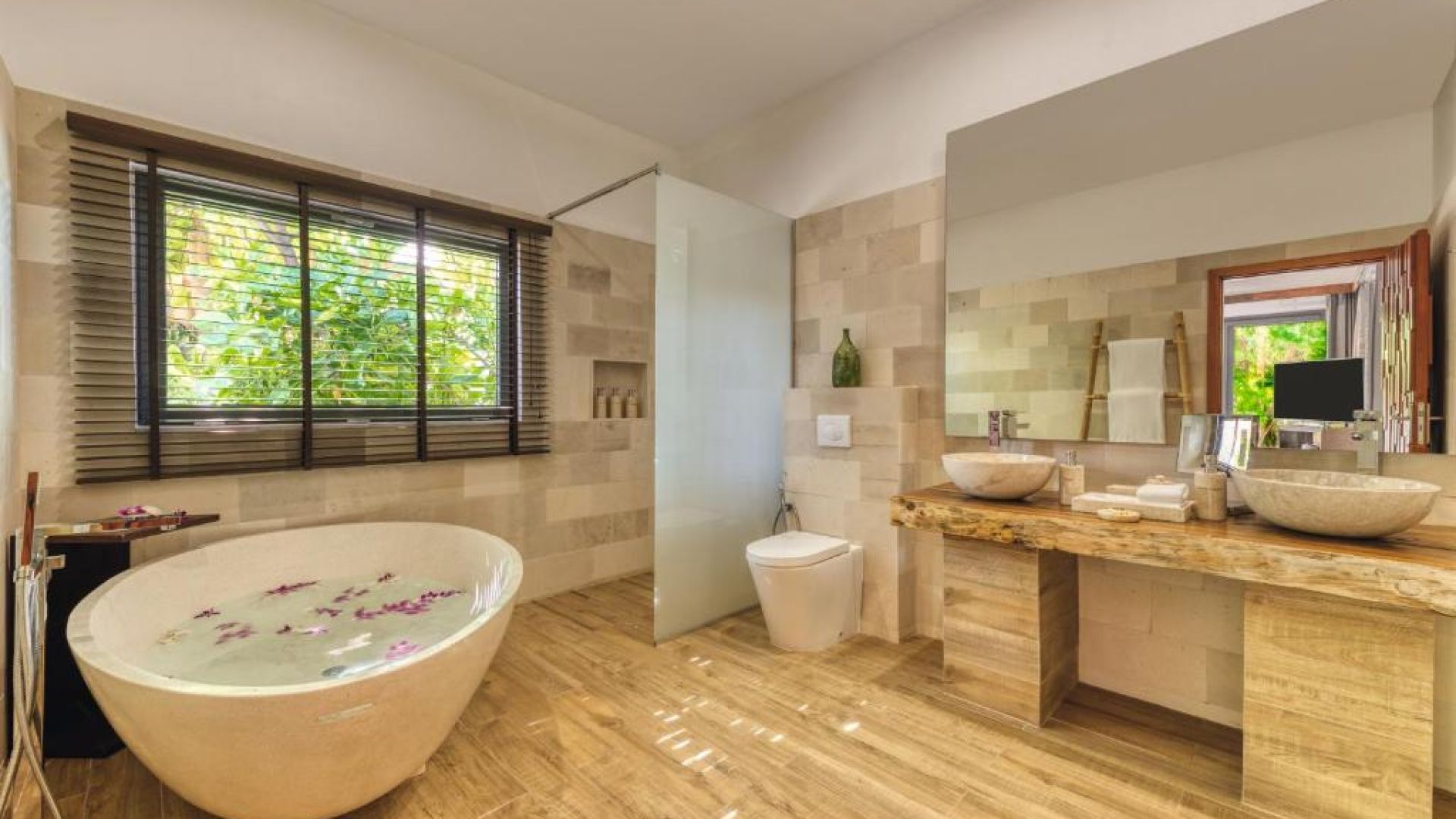 Mӧvenpick Resort Kuredhivaru Maldives