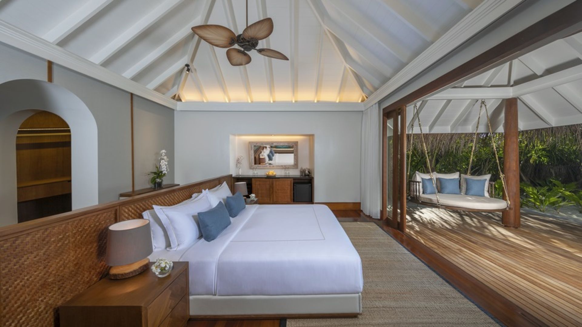 Anantara Kihavah Maldives Villas