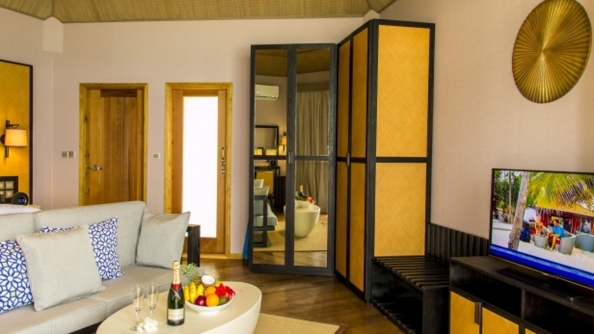 ミール アイランド リゾート