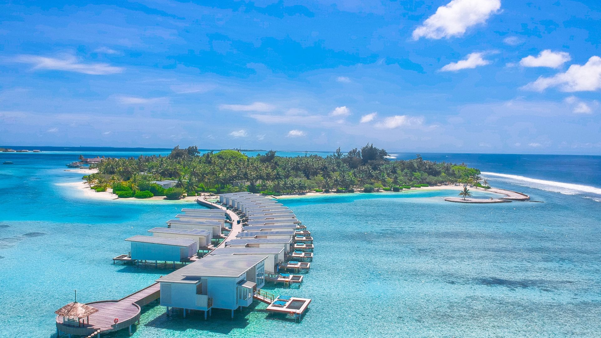 Holiday Inn Resort Kandooma Maldives