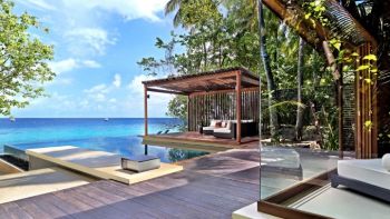 デラックスパークプールヴィラ