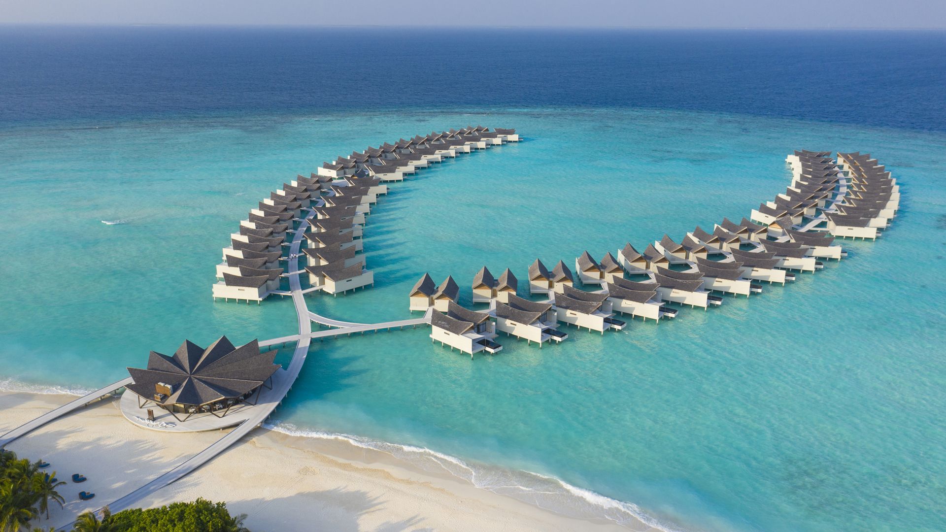 Mӧvenpick Resort Kuredhivaru Maldives