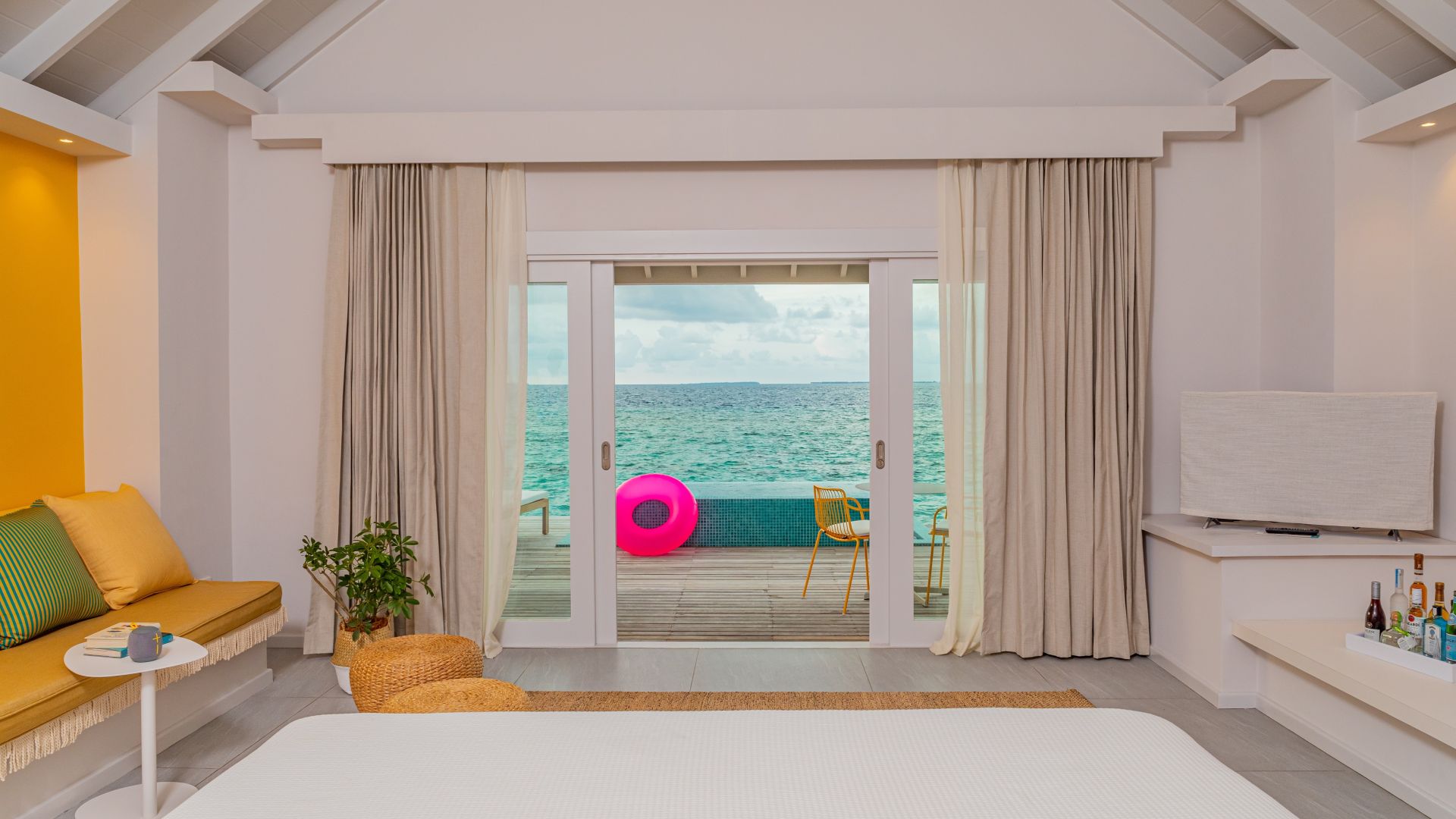 The Standard, Huruvalhi Maldives