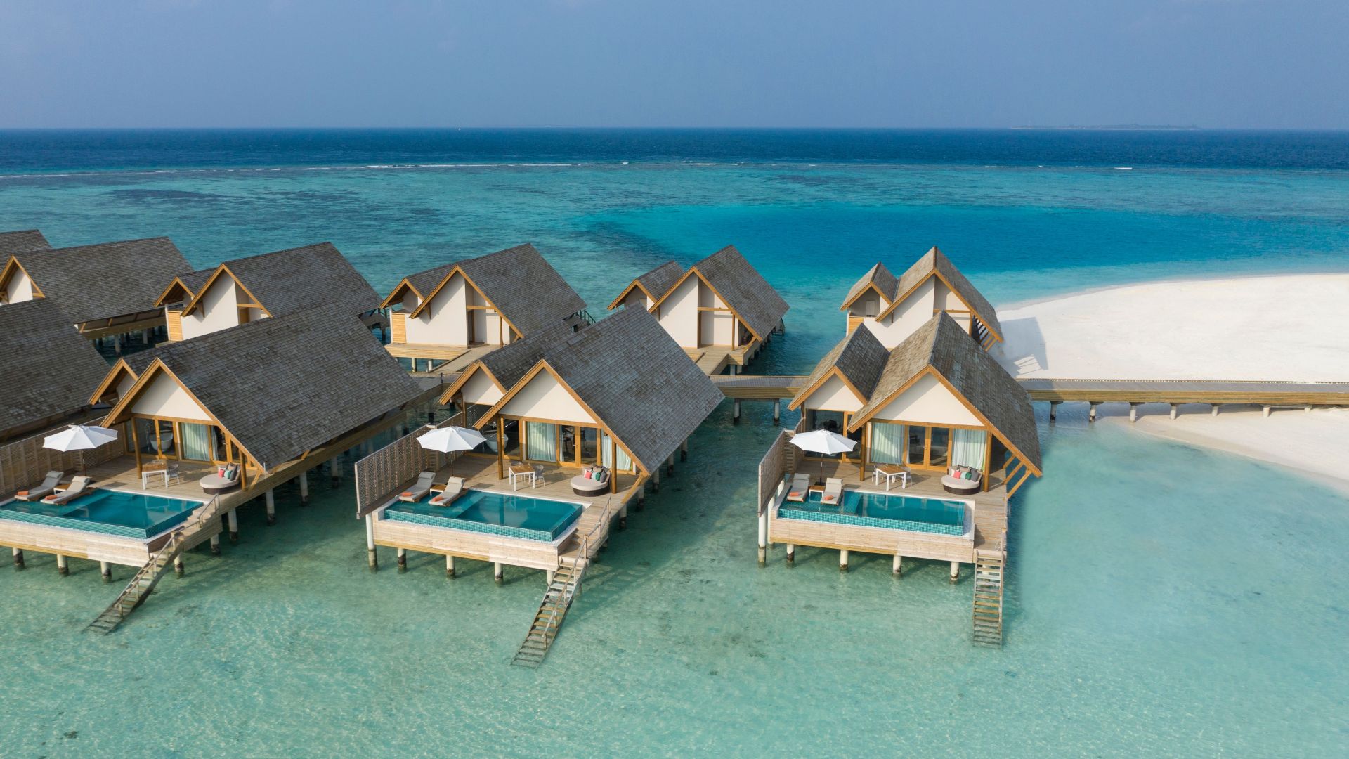 Emerald Farufushi Resort & Spa