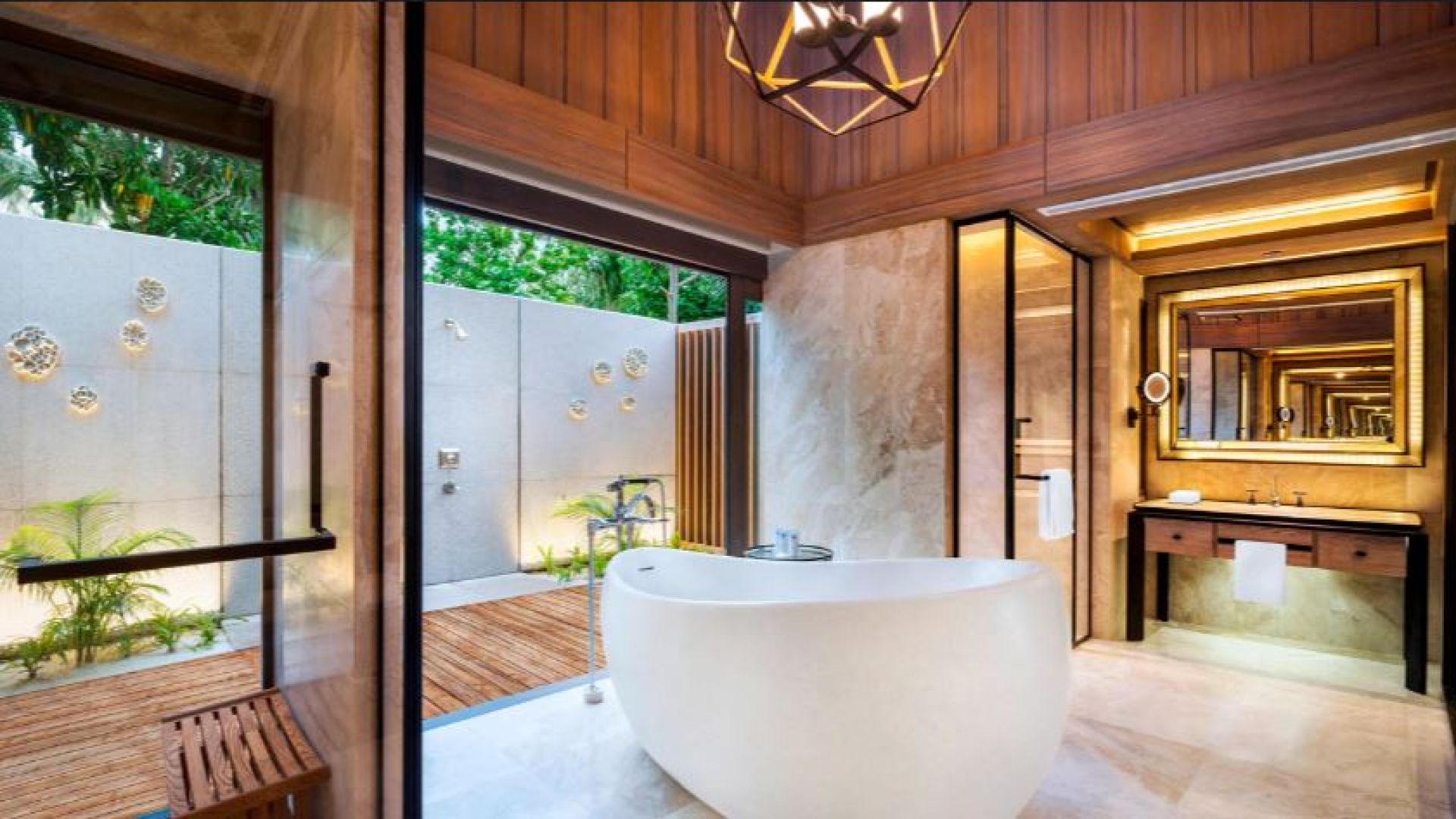 The St. Regis Maldives Vommuli Resort
