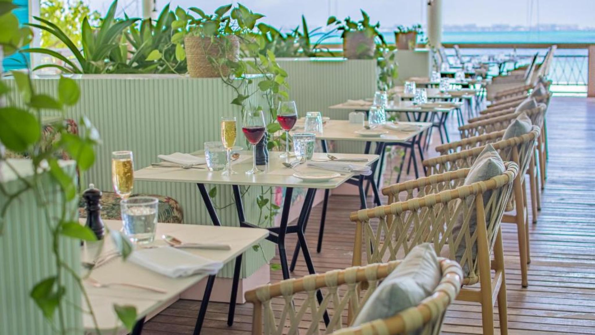 Malahini Kuda Bandos Resort