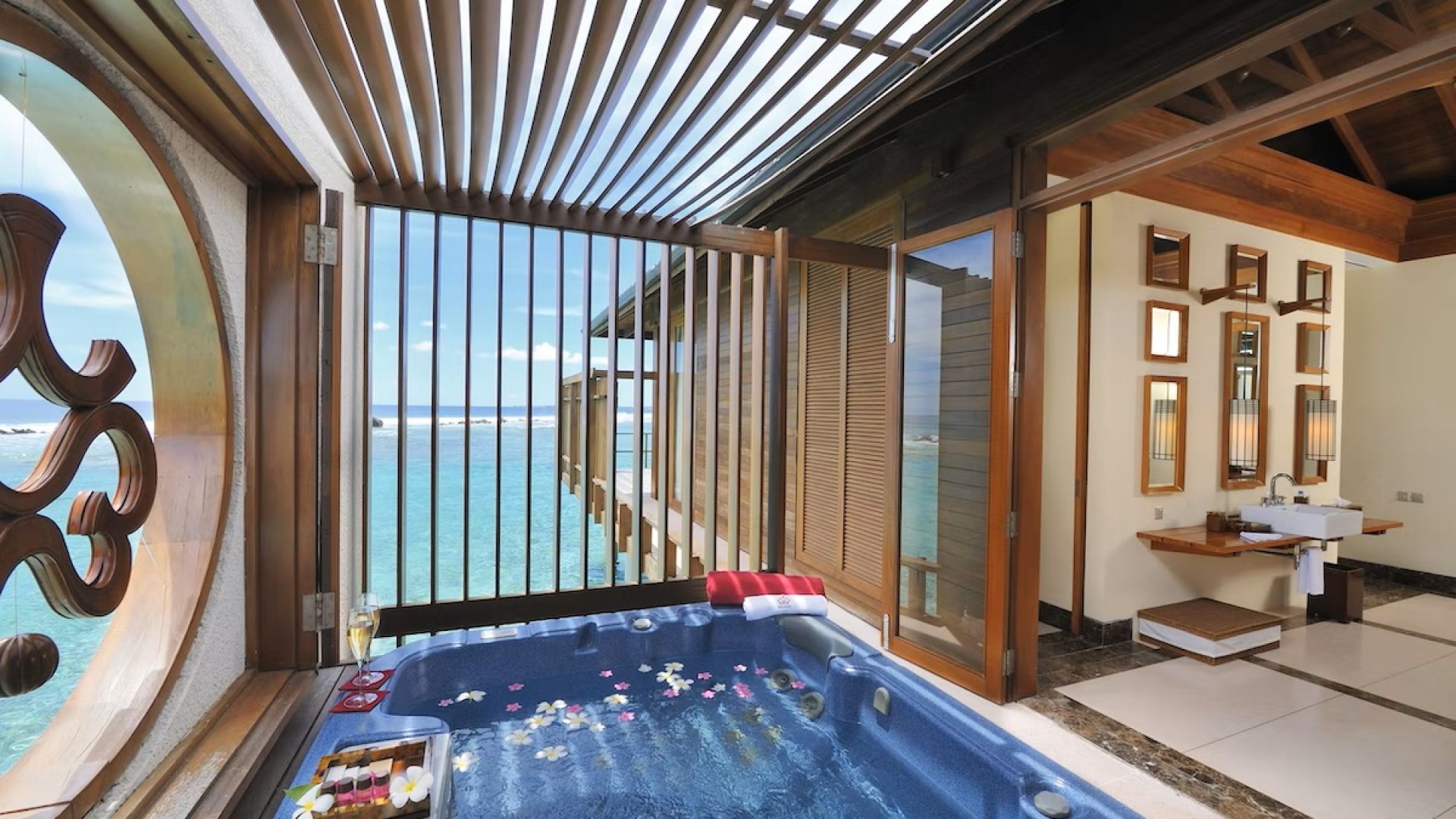 Парадиз Айленд Резорт & Спа