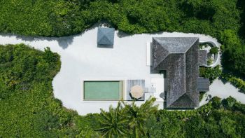 Deluxe Sunset Beach Villa with Pool