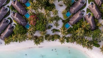 Коттедж с бассейном