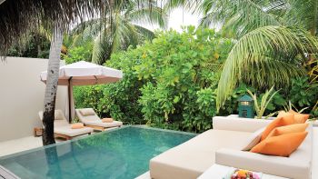 プール付きビーチヴィラ