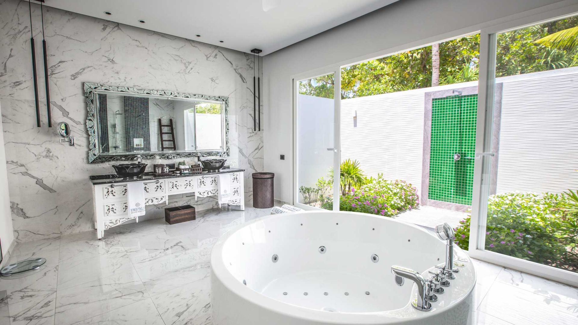 Изумрудные Мальдивы