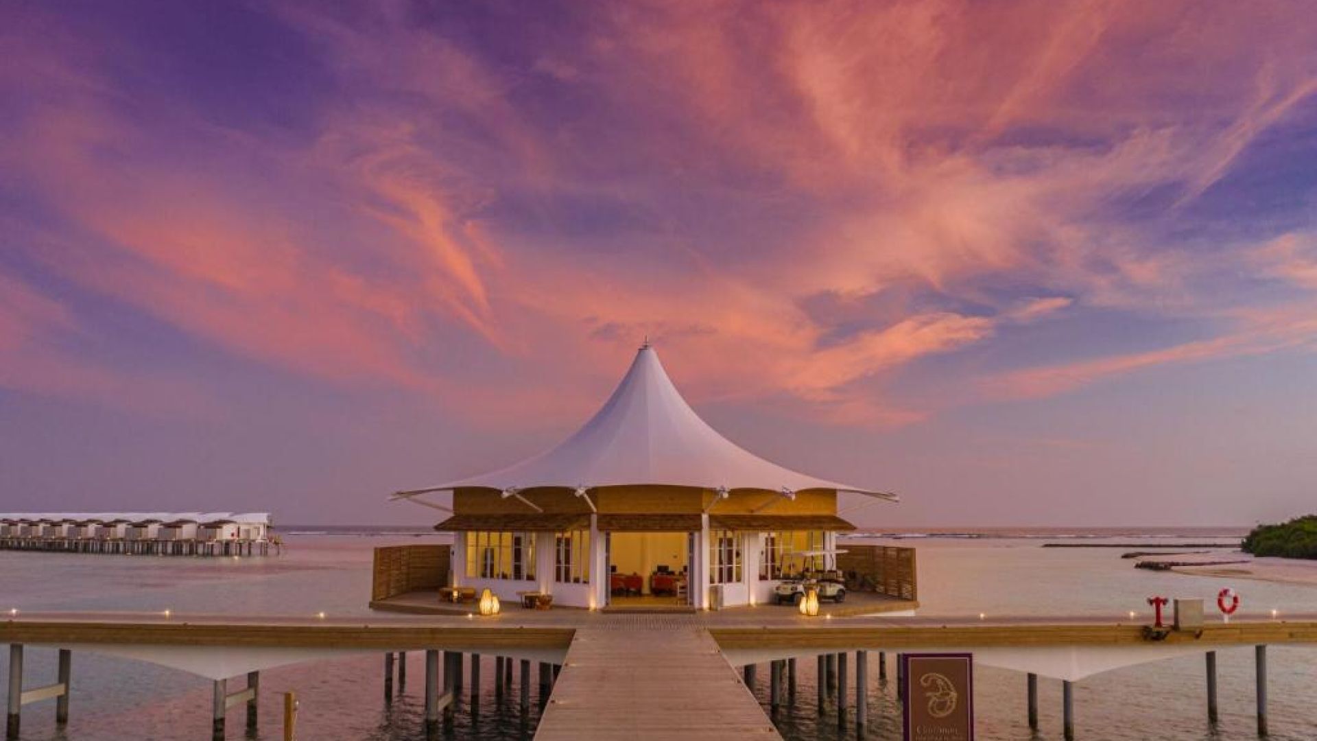 Cinnamon Hakuraa Huraa Maldives