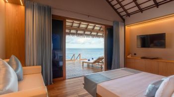 Sunset Water Bungalow - Jacuzzi