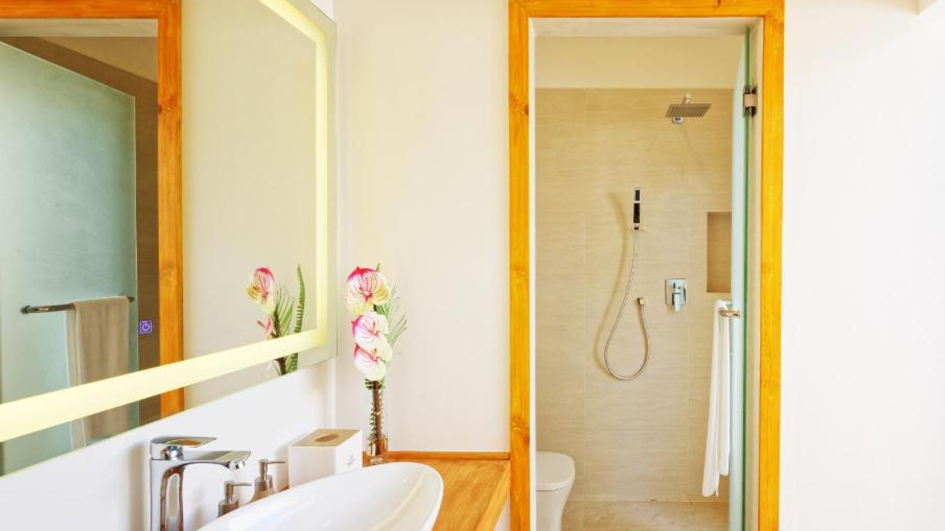 Brennia Kottefaru Maldives