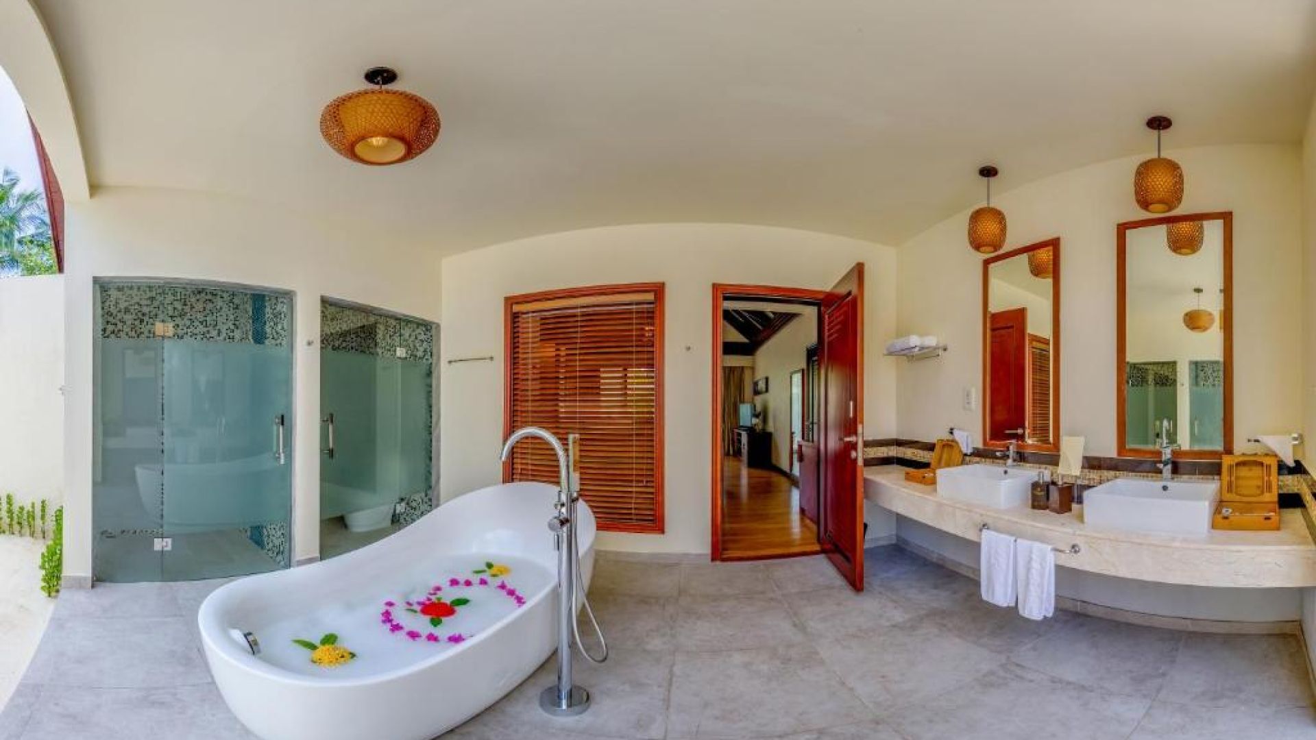 Furaveri Island Resort