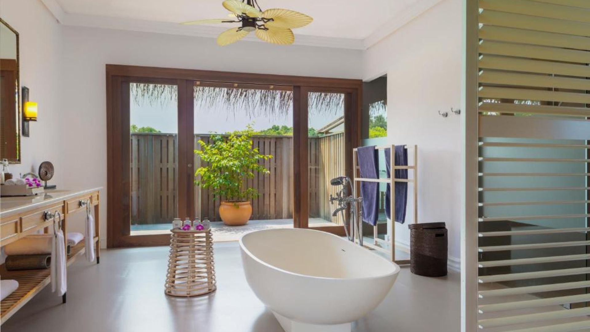 Dusit Thani Maldives