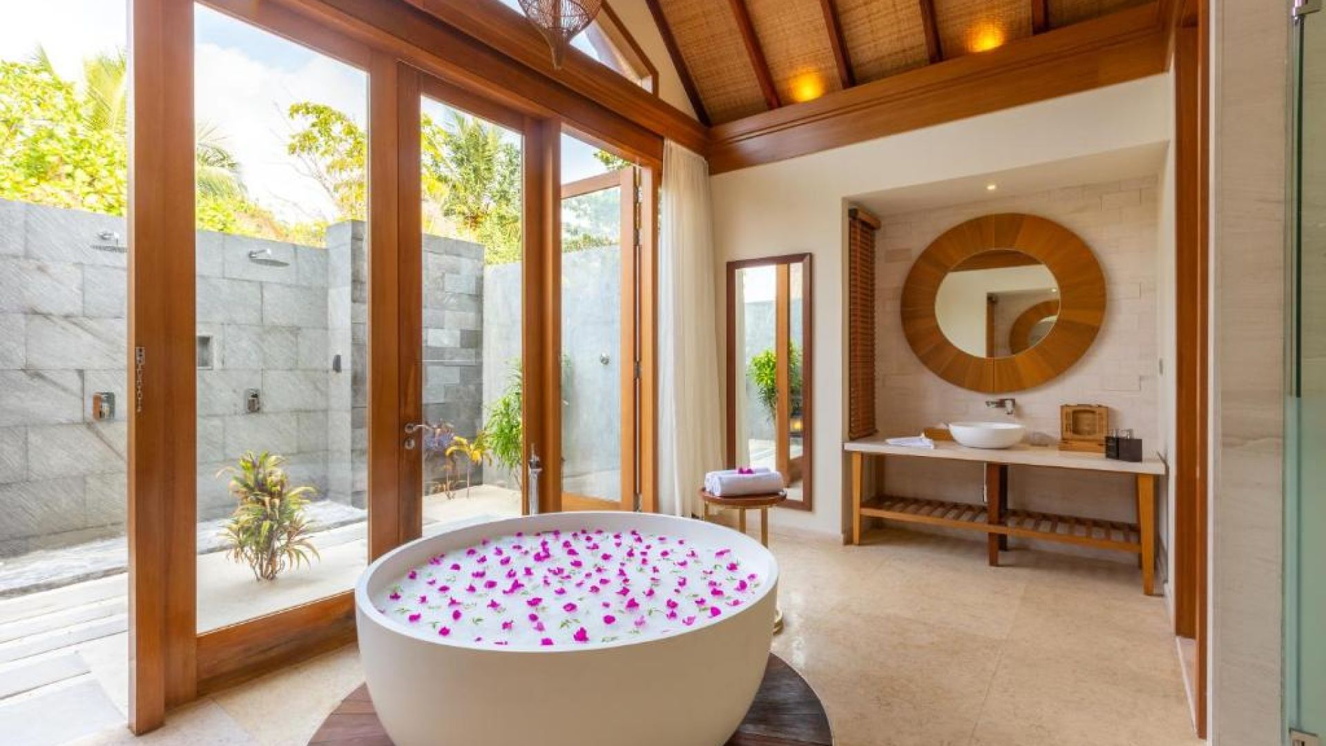 Furaveri Island Resort