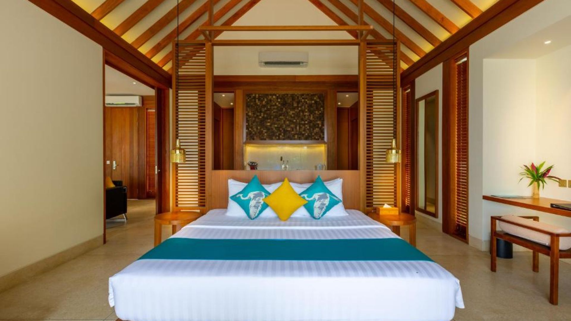 Furaveri Island Resort