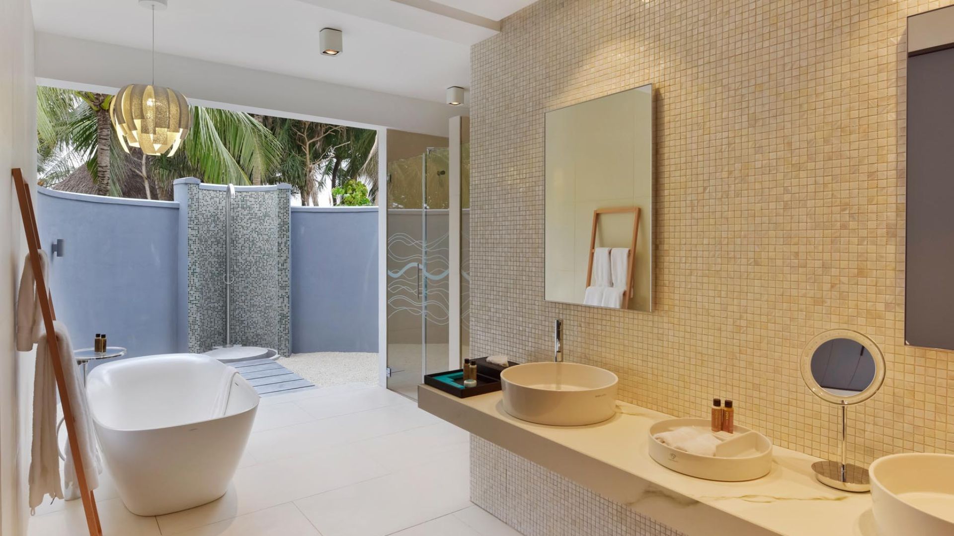 Kuramathi Island Resort