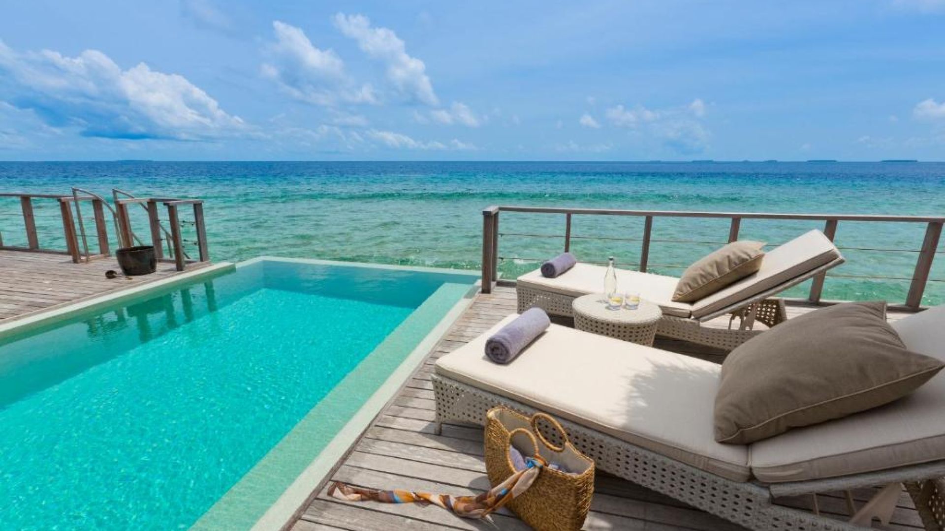 Dusit Thani Maldives