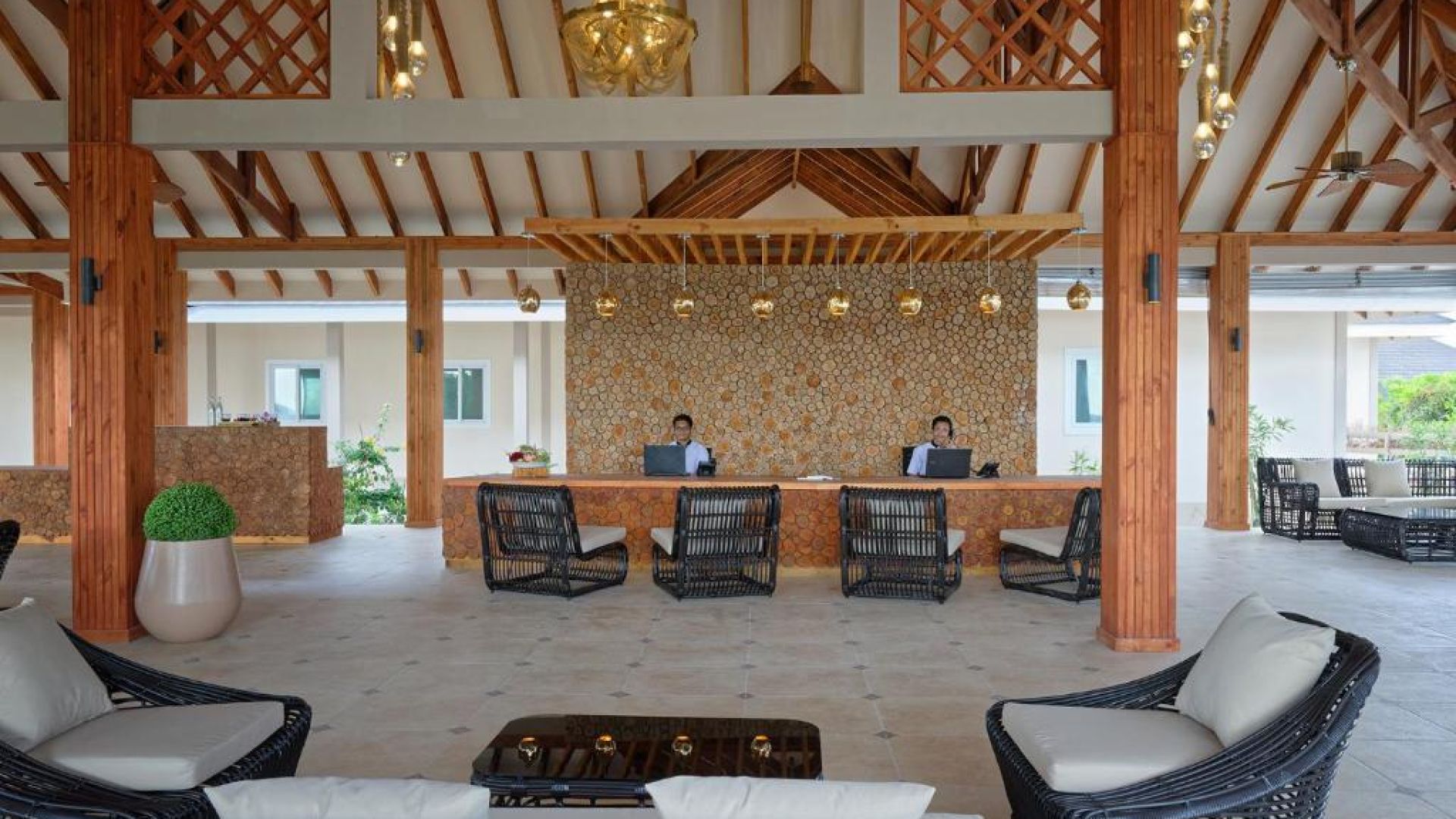 Brennia Kottefaru Maldives