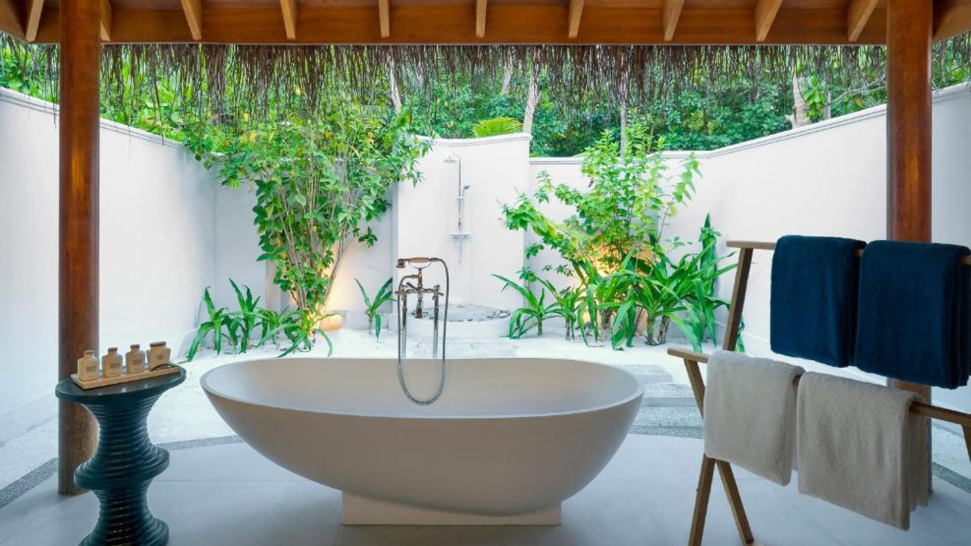 Dusit Thani Maldives