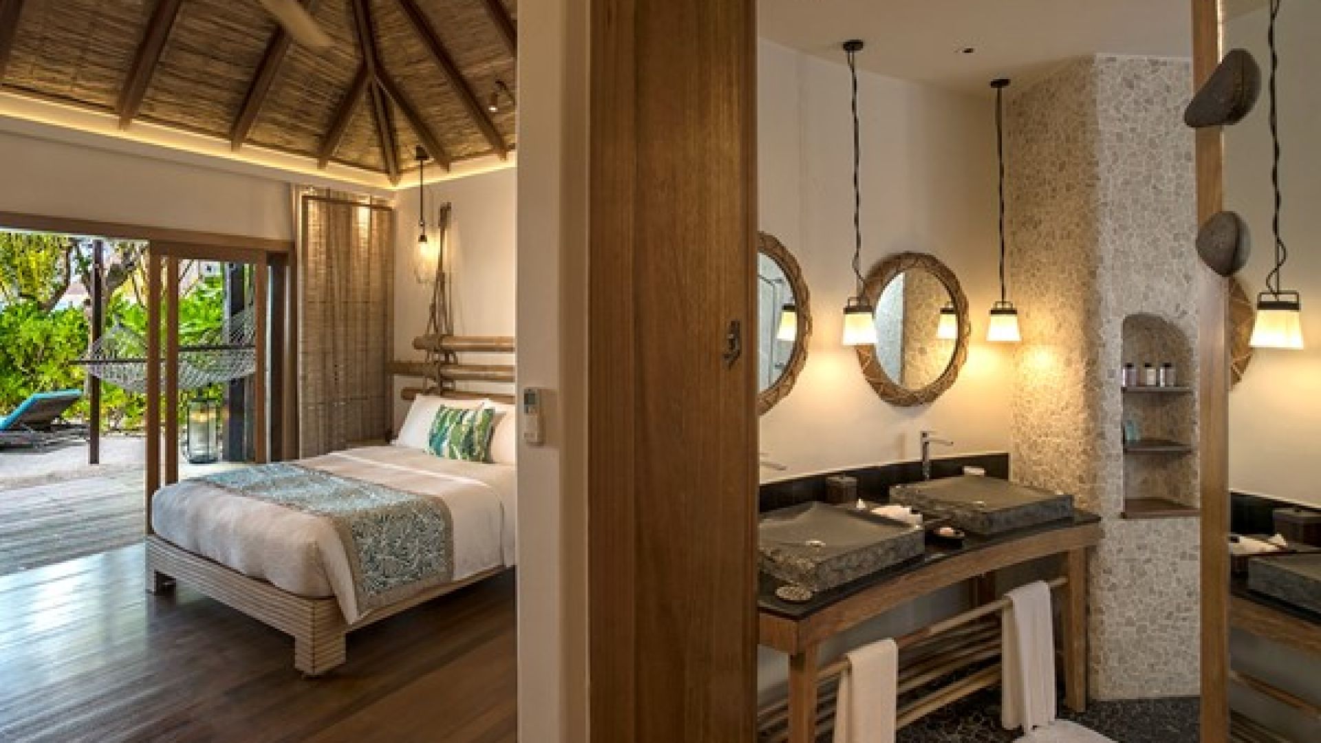 コンスタンスムーフシ