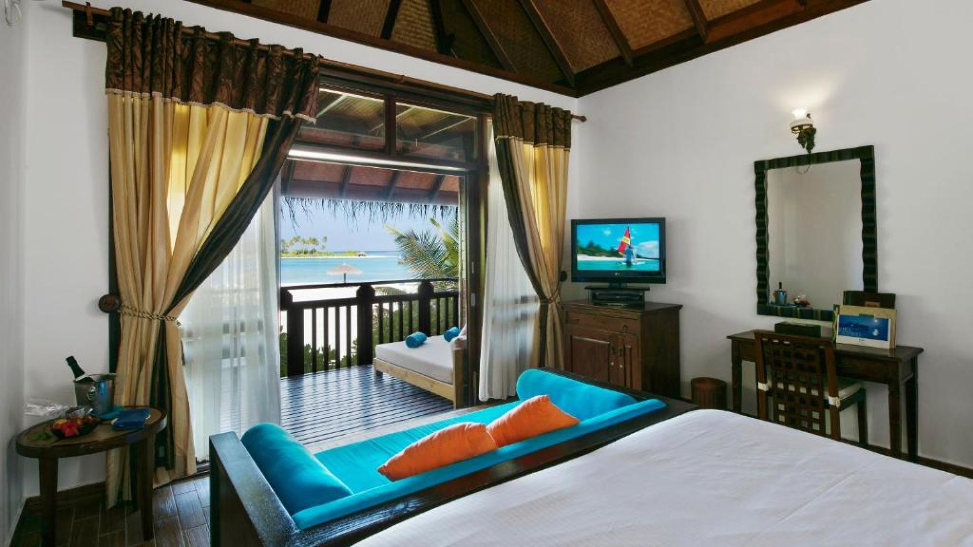 Olhuveli Beach & Spa