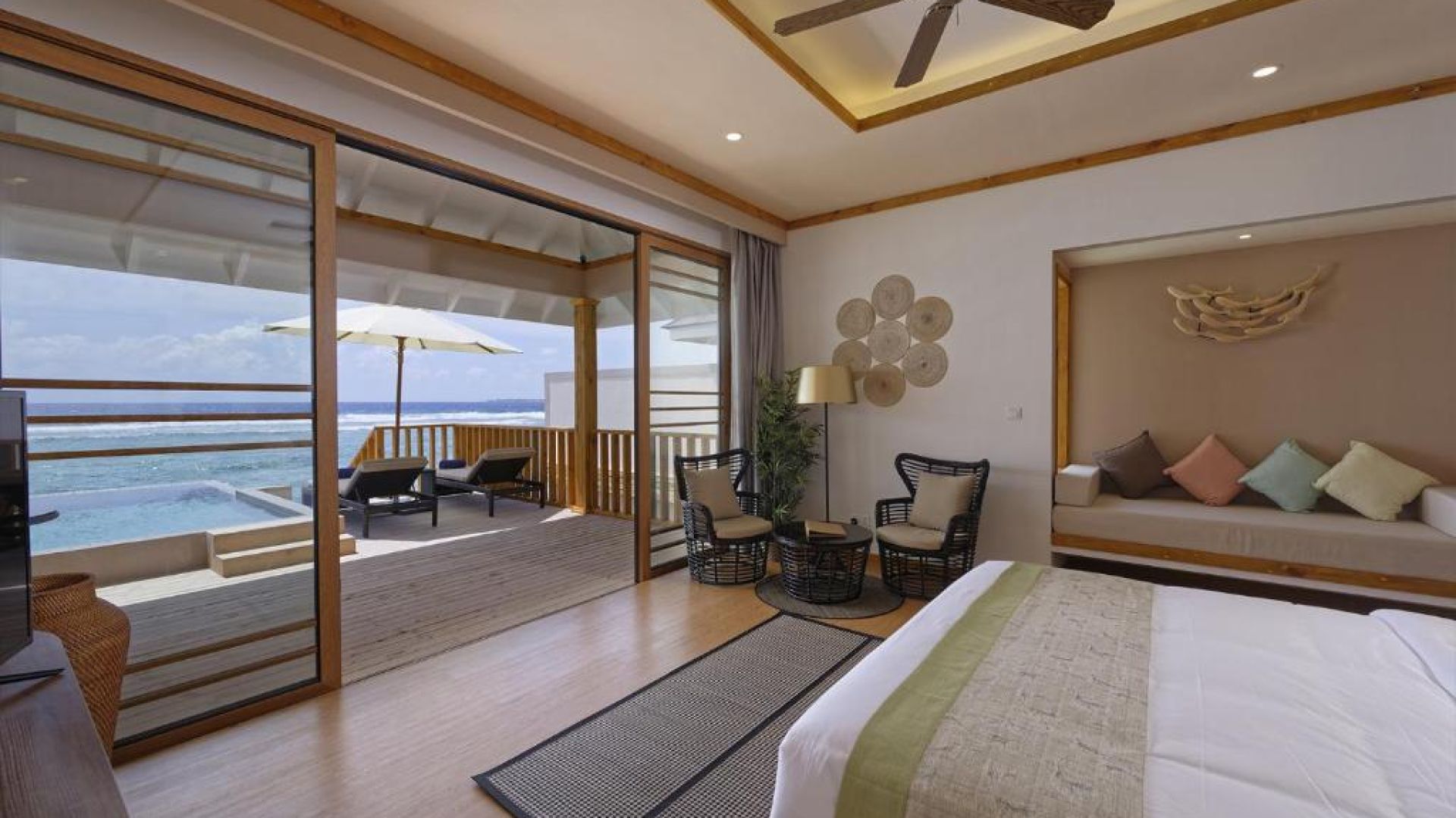 Brennia Kottefaru Maldives