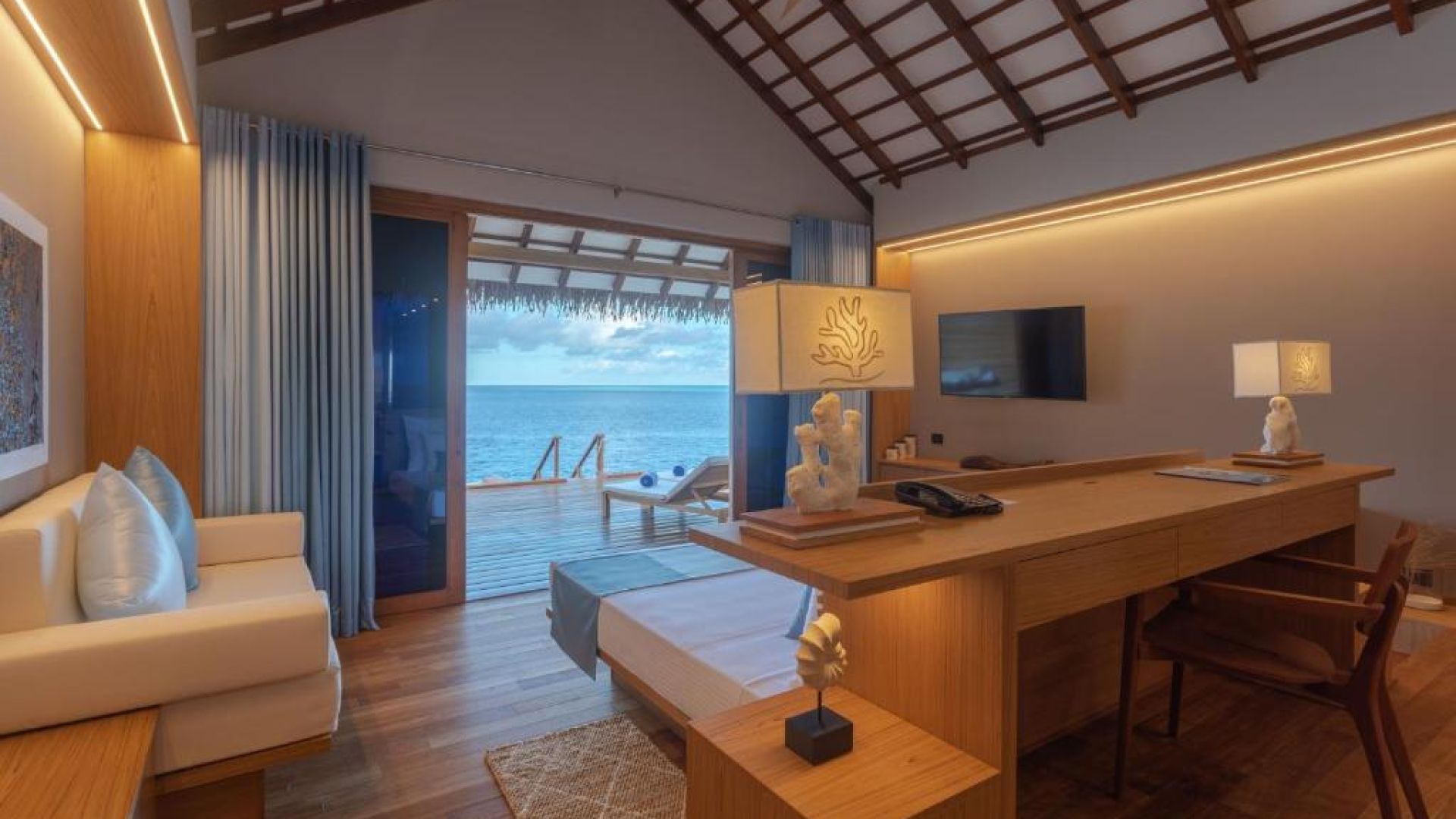 Cinnamon Velifushi Maldives