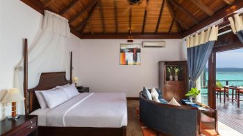 Villa sur l&#39;eau avec jacuzzi