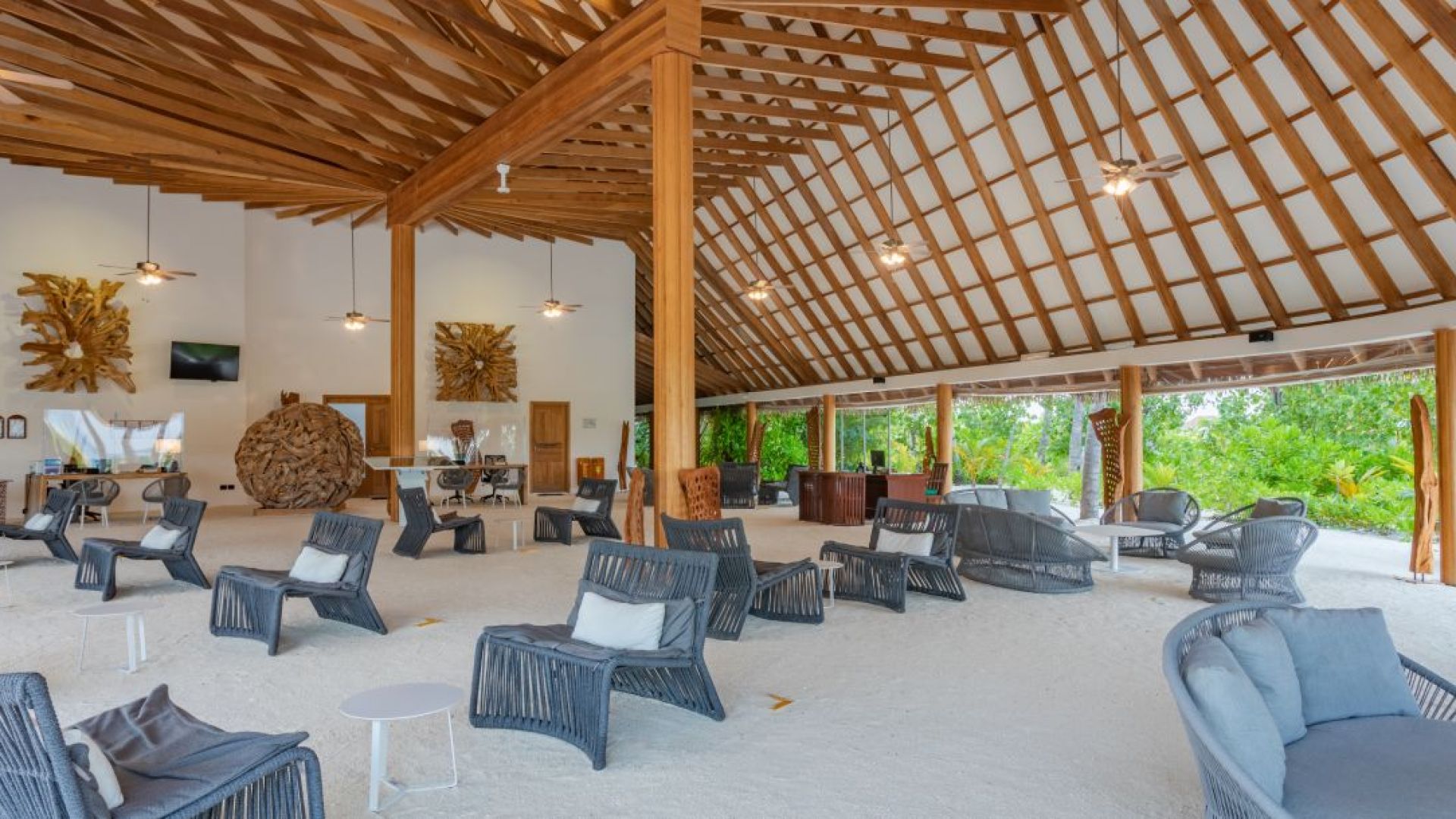 Cinnamon Velifushi Maldives