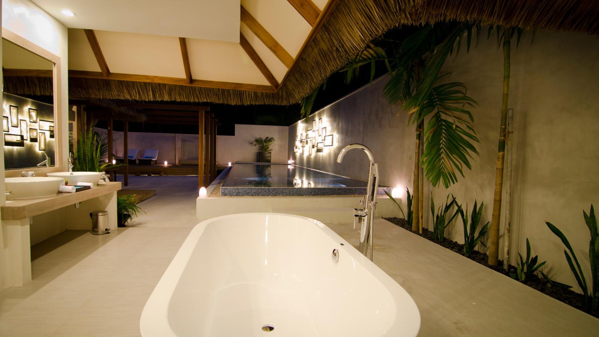 Kuramathi Island Resort