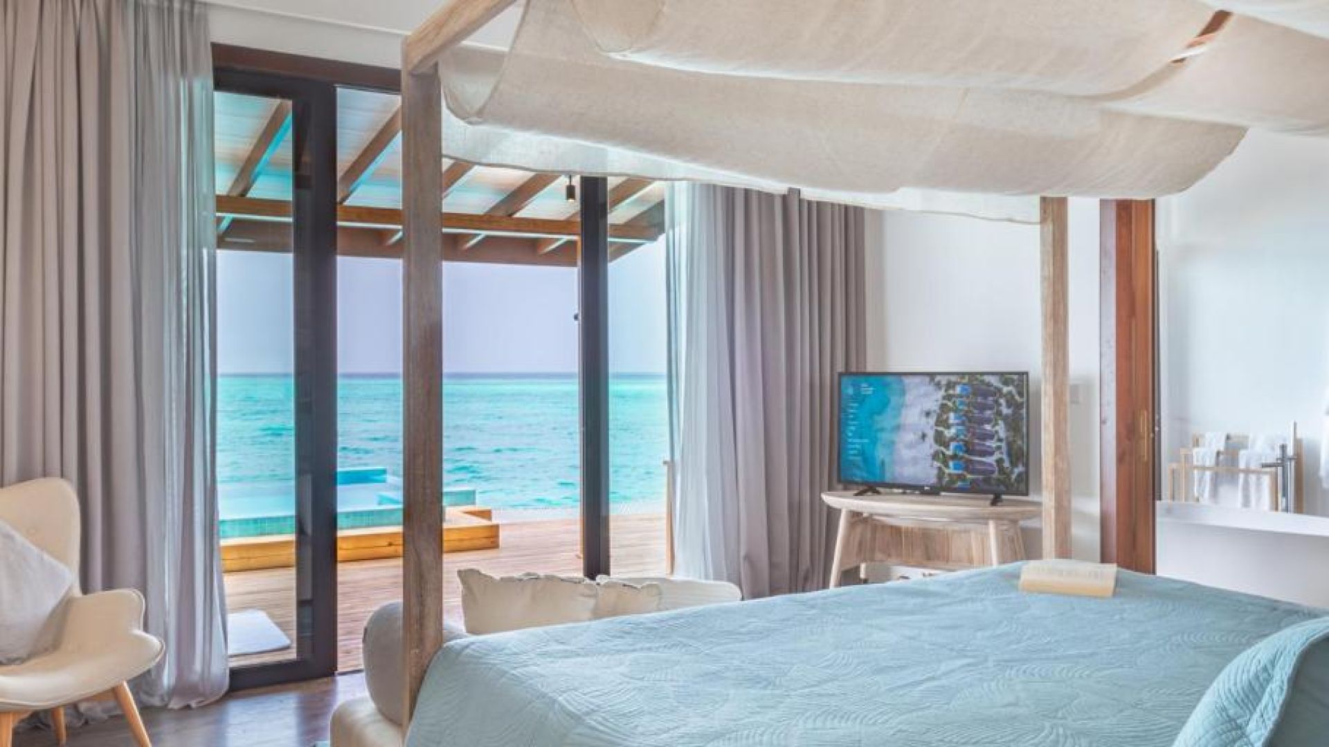 Fushifaru Maldives | 4 Nights Package