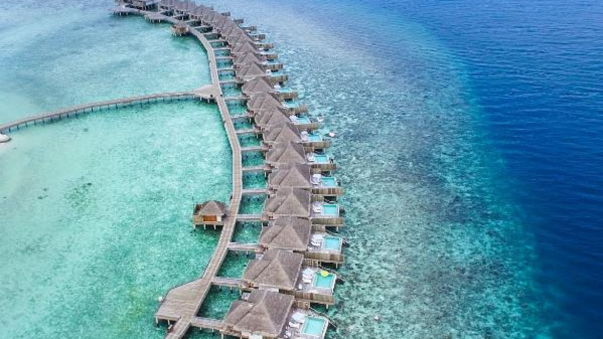 Dusit Thani Maldives | 4 Nights Package