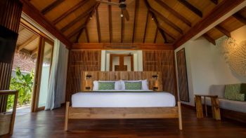 Sunset Beach Suite with Pool