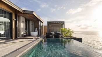 Aqua Pool Villa